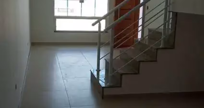 Casa assobradado em vila maranduba  -  guarulhossobrado lindo maravilhoso! com 3dorm 3suites mais um lavabo vg para 2 carros quintal,, corredor ,area de serviço ,espaço para fazer churraqueira   varan