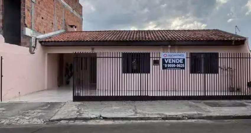 Casa com 3 quartos à venda no Dos Estados, Guarapuava 
