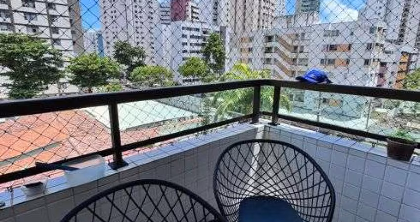 MORE PERTINHO À PRAIA COM LAZER E DUAS VAGAS DE GARAGENS