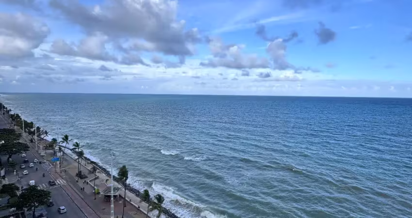 ACORDE AO SOM DAS ONDAS EM UM ACONCHEGANTE APARTAMENTO