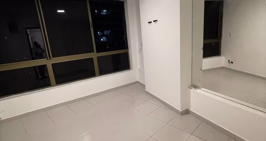 MORE NO MELHOR CONDOMÍNIO CLUB DE BOA VIAGEM - 3 QTS 2 VAGAS