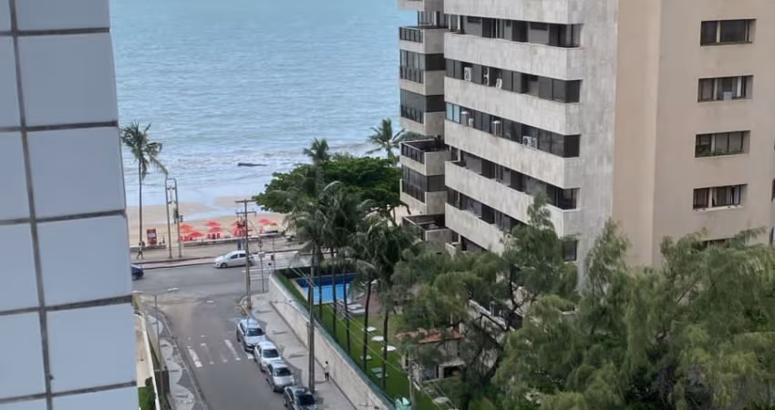 APENAS 50 METROS SEPARAM VOCÊ DO MAR - 3 QTS COM 2 SUÍTES