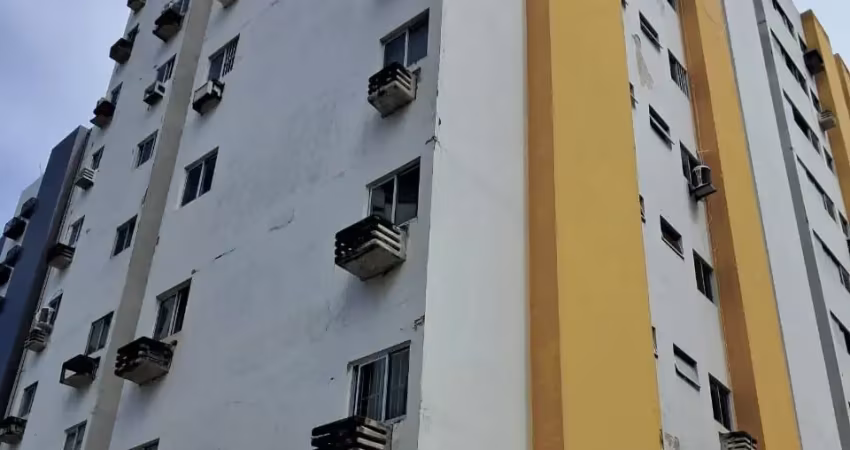APARTAMENTO EM BOA VIAGEM COM EXCELENTE LOCALIZAÇÃO
