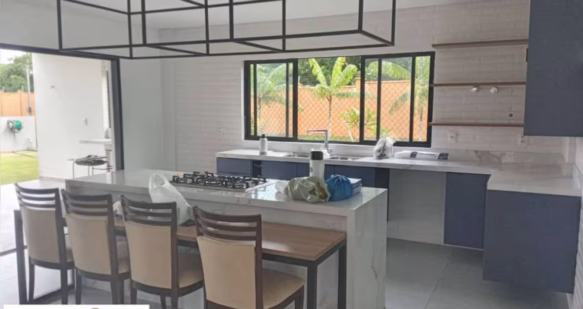 Casa pronta para morar Condomínio Alphaville Paraíba, casa de esquina