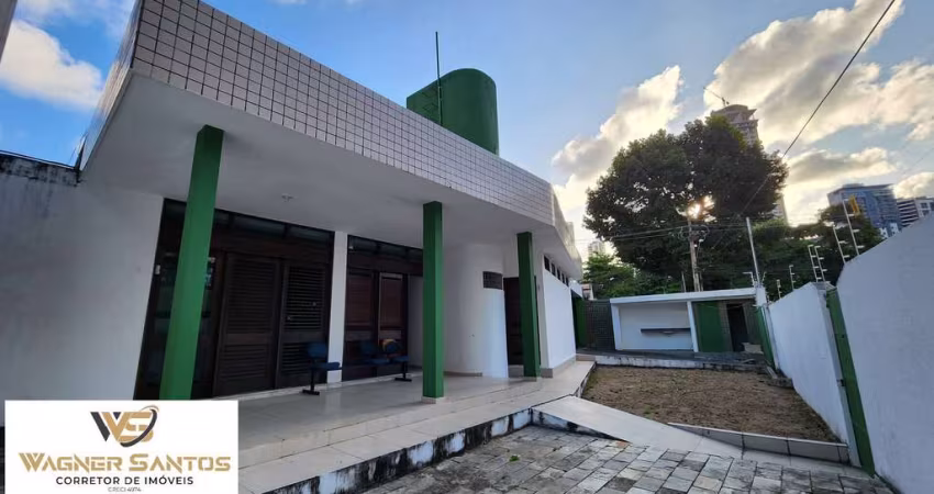 VENDO CASA COM 6 QUARTOS EM CABO BRANCO