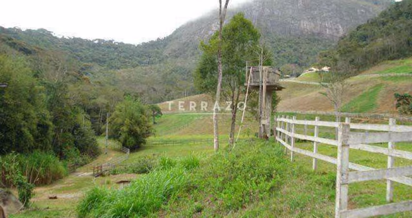Fazenda à venda, 3 quartos, 3 suítes, Serrinha - Teresópolis/RJ