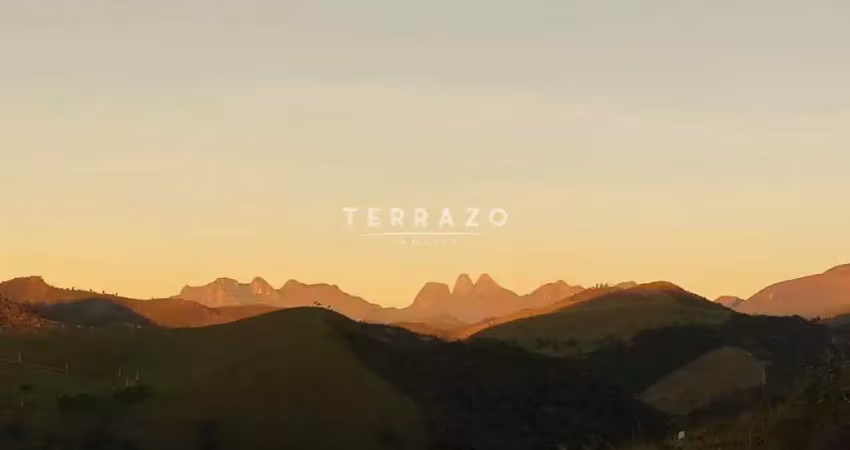Terreno à venda no Pessegueiros, Teresópolis 