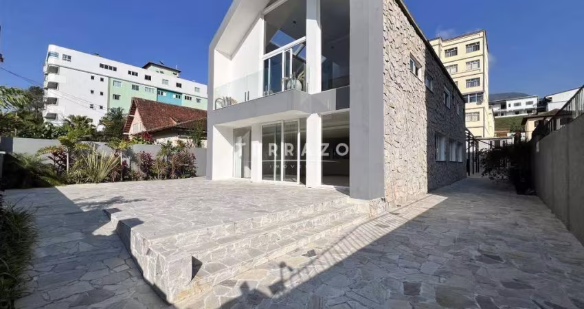 Casa à venda, 6 quartos, 6 suítes, 4 vagas, Alto - Teresópolis/RJ