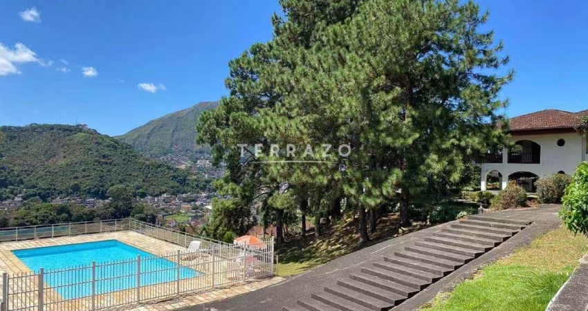 Casa à venda, 5 quartos, 5 suítes, 5 vagas, Iucas - Teresópolis/RJ