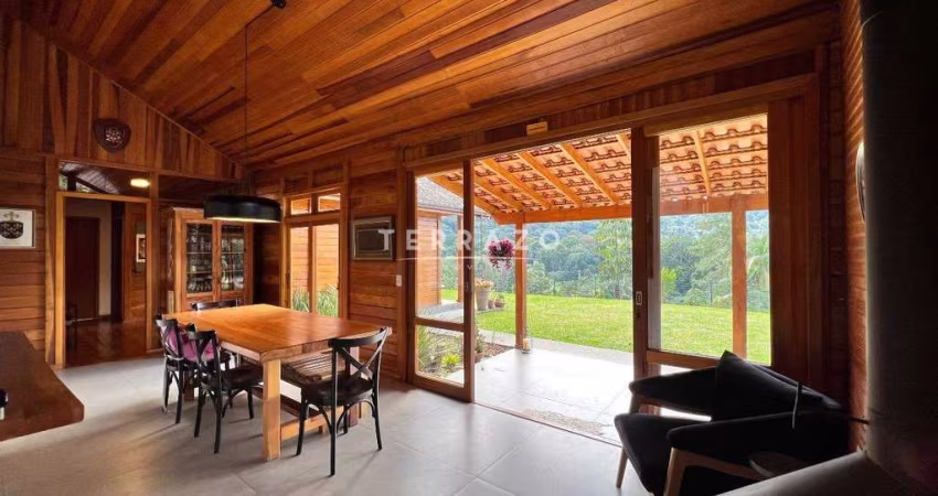 Casa em Condomínio à venda, Porteira Fechada, 5 quartos, 2 suítes, Fazenda Boa Fé - Teresópolis/RJ