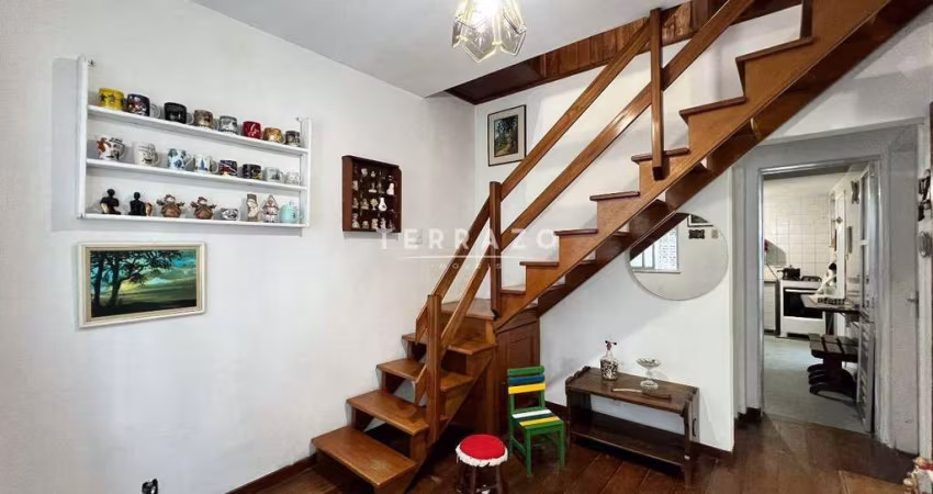 Casa à venda, 2 quartos, 1 vaga, Várzea - Teresópolis/RJ