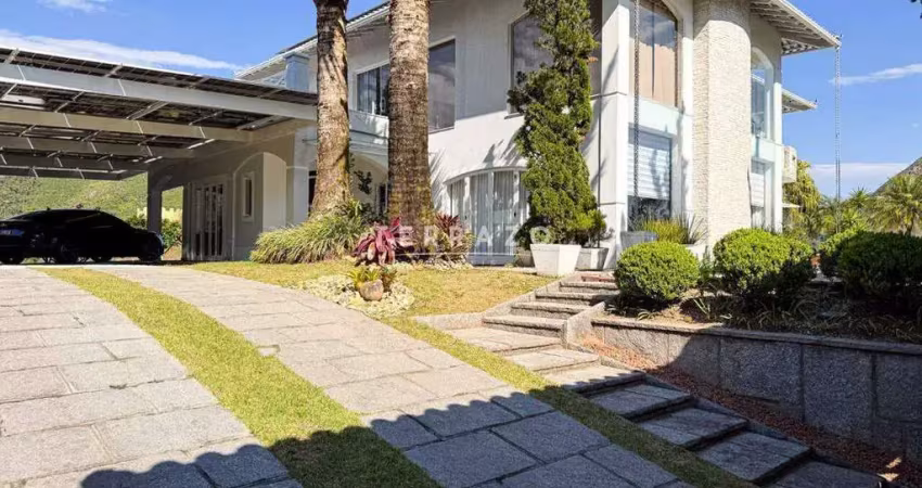 Casa em teresópolis (tijuca) – 4 quartos, 2 suítes, 600 m², piscina, 1200 m² de terreno