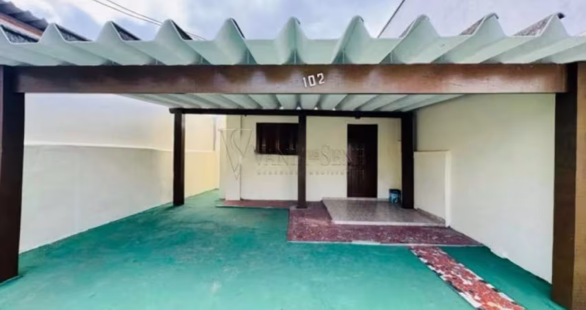Excelente Casa à Venda em Caraguatatuba