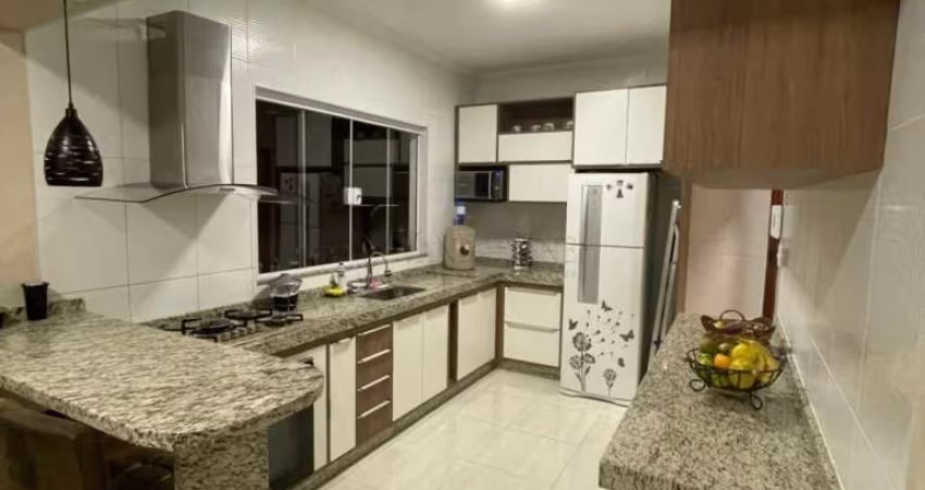 Sua Nova Casa Espera por Você! À Venda, Agende uma Visita