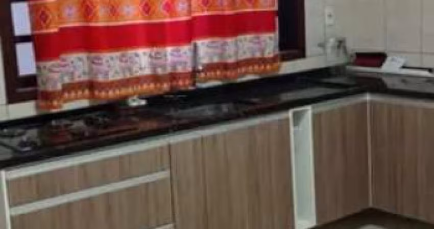 Seu Novo Lar Espera por Você: Casa à Venda!