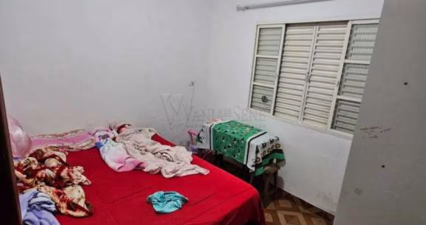 Venda de casa padrão no bairro Jardim Altos de Santana em São José dos Campos/SP.