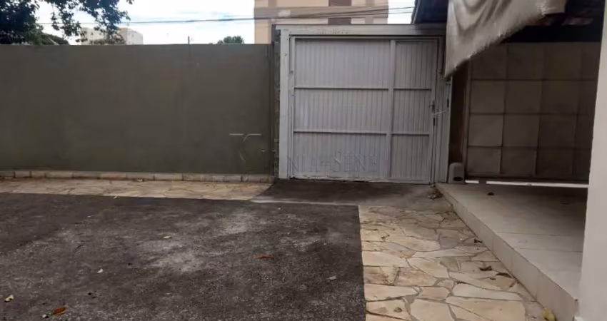 Locação de Casa - Sobrado no bairro Bosque dos Eucaliptos - São José dos Campos/SP.