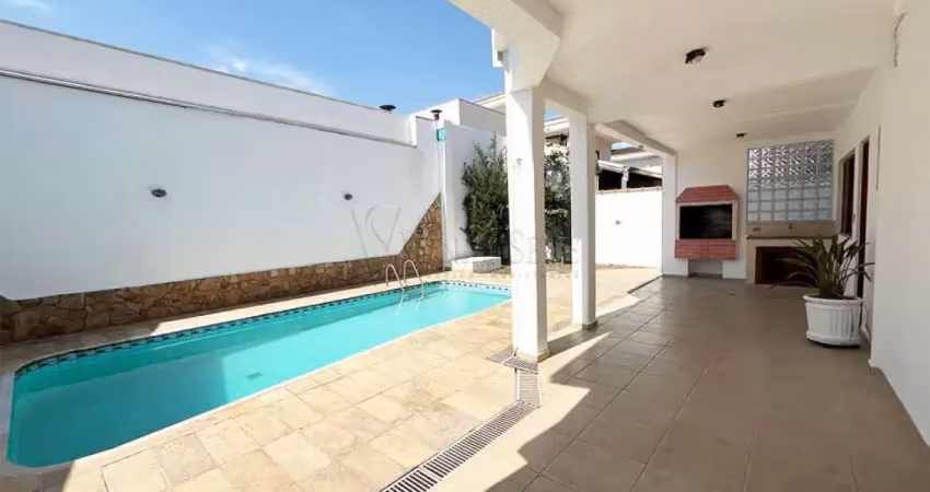 Luxuosa casa em condomínio no jardim das colinas, 4 suites, piscina!!!