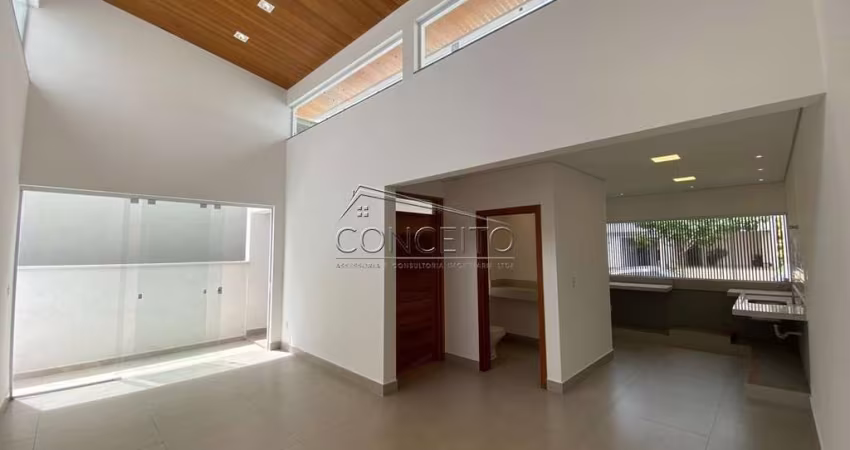 Casa semi-térrea à venda no Condomínio Reserva das Paineiras com 175m² | 3 dormitórios sendo 1 suíte e 4 vagas de garagem.