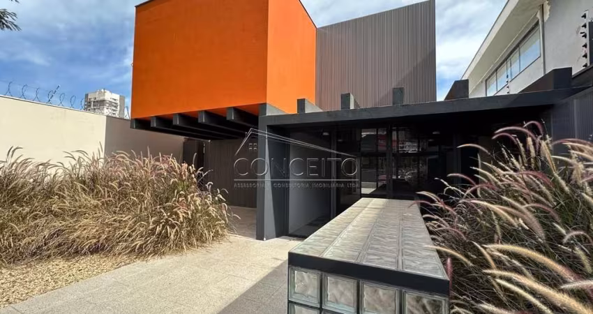 Casa comercial para locação/venda no bairro Cidade Jardim com 338,20 m² | 10 salas, 2 banheiros e amplo quintal.