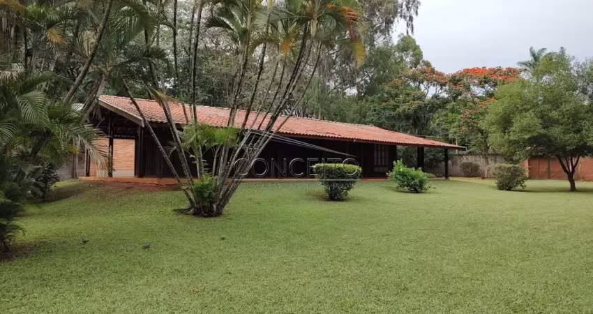 Chácara para locação residencial no bairro Santa Rita com 408 m² | 3 dormitórios, sendo 1 suíte e 2 vagas de garagem.