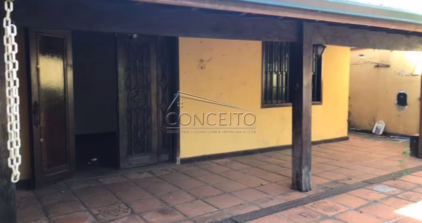 Sobrado no bairro Castelinho com 312,40 m² de área construída | 5 dormitórios, sendo 1 suíte e 3 vagas de garagem.