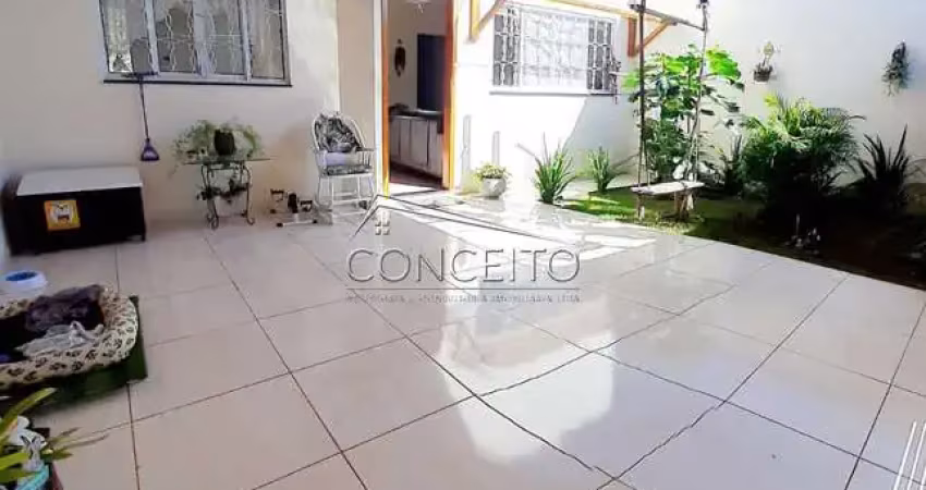 Casa térrea no residencial são luiz com 97m² | 2 dormitórios sendo 1 suíte e 2 vagas de garagem cobertas.