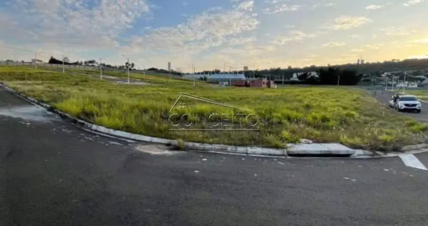 Terreno à venda no condomínio residencial doce terra com 447 m² de área total