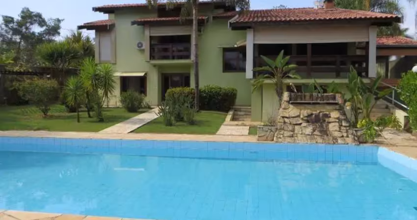 Chácara no condomínio colinas do piracicaba com 350 m² | 4 dormitórios, sendo 2 suítes e 3 vagas de garagem.