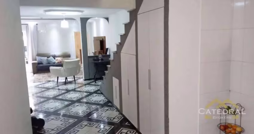 Casa com 4 dormitórios à venda, 193 m² por R$ 810.000,00 - Vila Vianelo - Jundiaí/SP