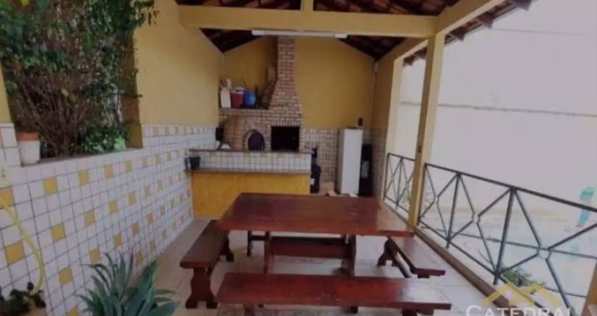 Sobrado com 3 dormitórios à venda, 287 m² por R$ 1.000.000,00 - Jardim Florestal - Jundiaí/SP