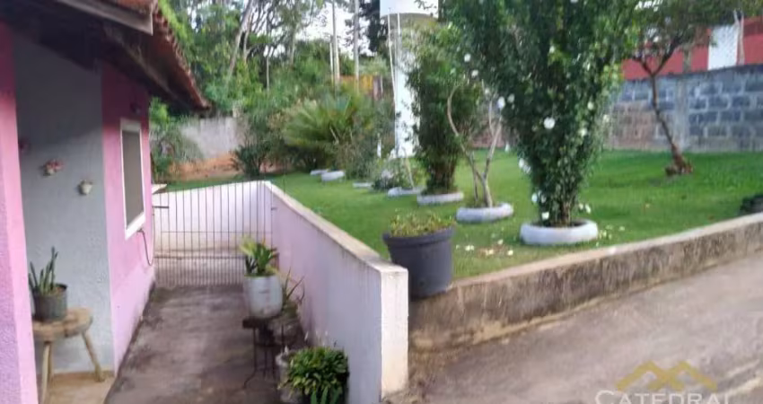 Chácara com 2 dormitórios à venda, 2750 m² por R$ 620.000,00 - Jardim Tarantela - Jundiaí/SP