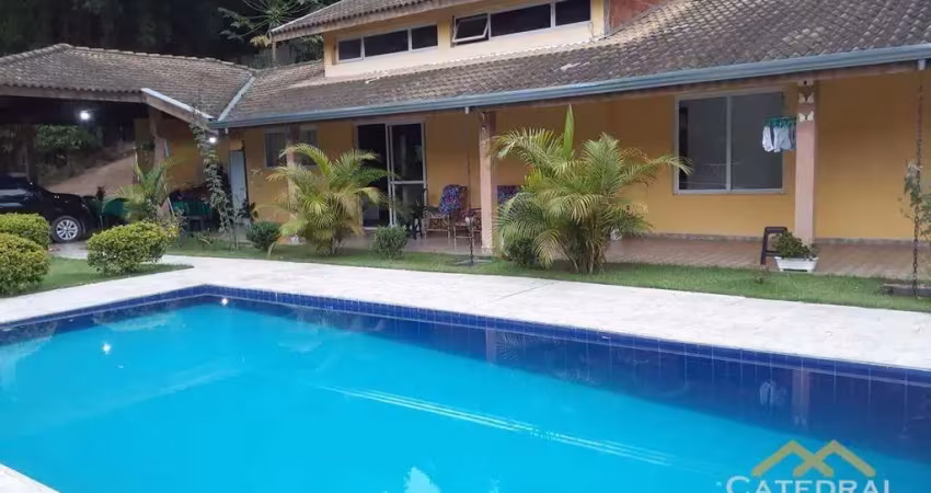 Chácara com 3 dormitórios à venda, 5000 m² por R$ 1.010.000,00 - Estância Figueira Branca - Campo Limpo Paulista/SP