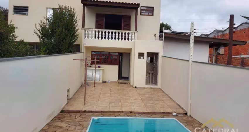 Casa com 3 dormitórios à venda, 197 m² por R$ 850.000,00 - Vila Progresso - Jundiaí/SP
