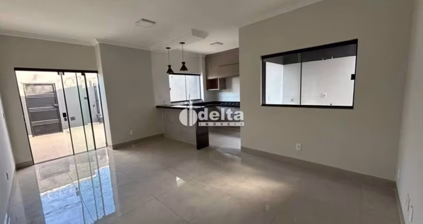 Casa residencial disponível para locação no bairro Novo Mundo em Uberlândia-MG