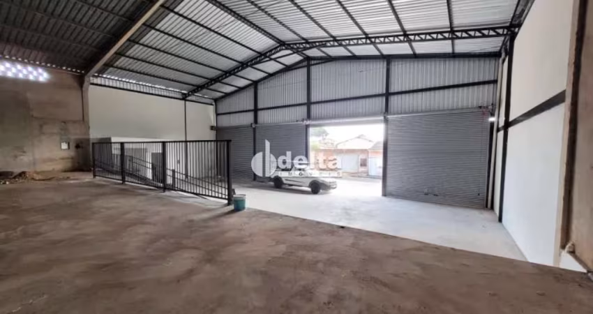 Galpão disponível para locação e venda no bairro Minas Gerais em Uberlândia-MG