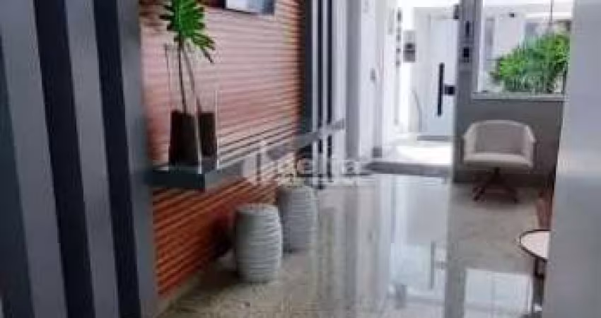 Apartamento disponível para venda no bairro Santa Mônica em Uberlândia-MG