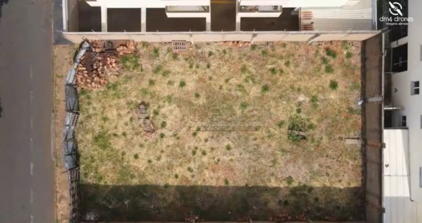 Terreno disponível para venda 360 m² no bairro Segismundo Pereira em Uberlândia-MG