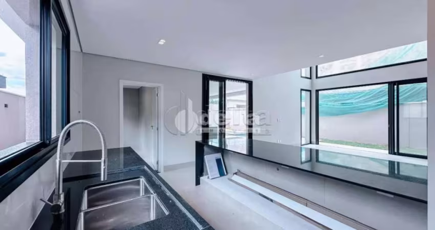 Casa no condomínio Terras Altas disponível para venda em Uberlândia-MG