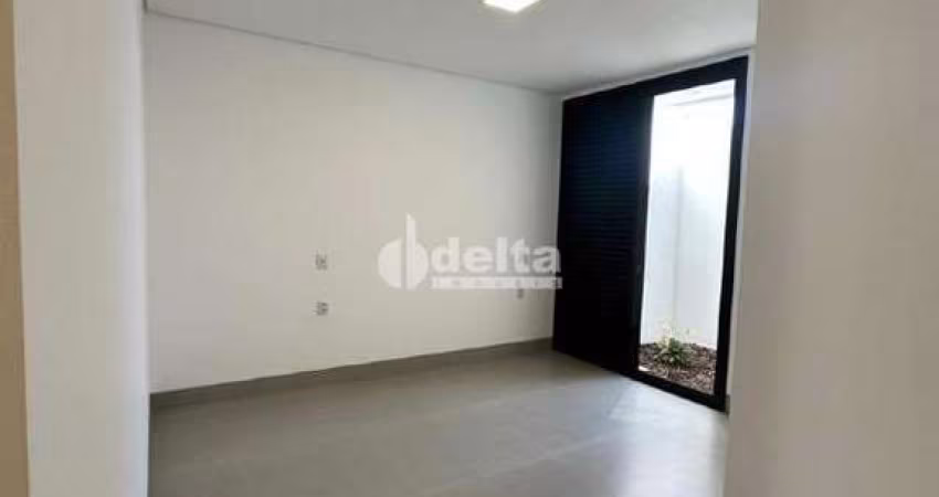 Casa residencial disponível para venda no bairro Jardim Sul em Uberlândia-MG