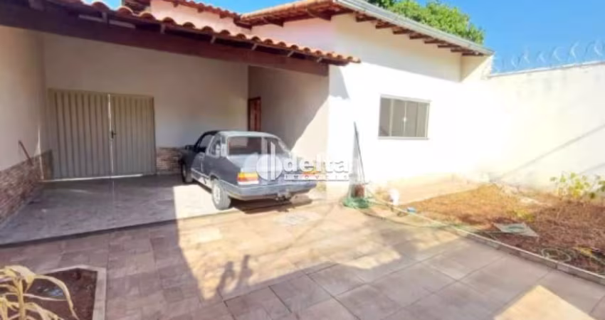 Casa residencial disponível para venda no bairro Pampulha em Uberlândia-MG
