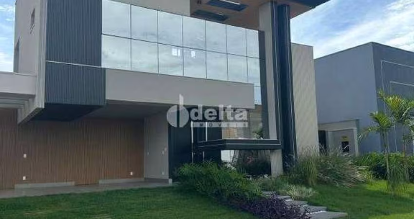 Casa no condomínio Jardim Versailles disponível para venda em Uberlândia-MG