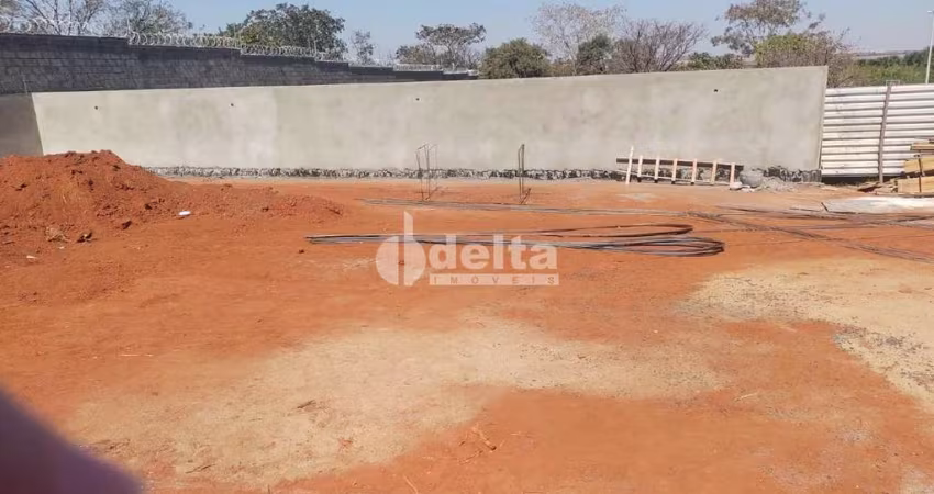 Terreno no Condomínio disponível para venda no bairro Jardim Botânico em Uberlândia-MG