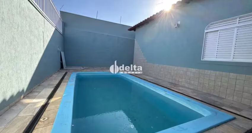Casa com 3 quartos à venda no Santa Mônica, Uberlândia 