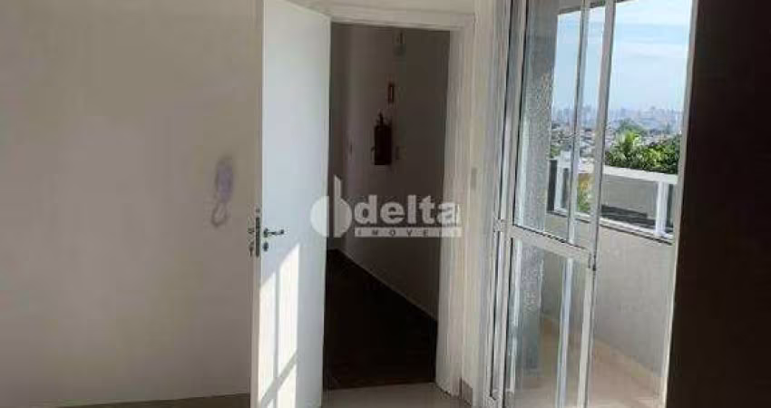 Casa residencial disponível para venda no bairro Nova Uberlândia em Uberlândia-MG