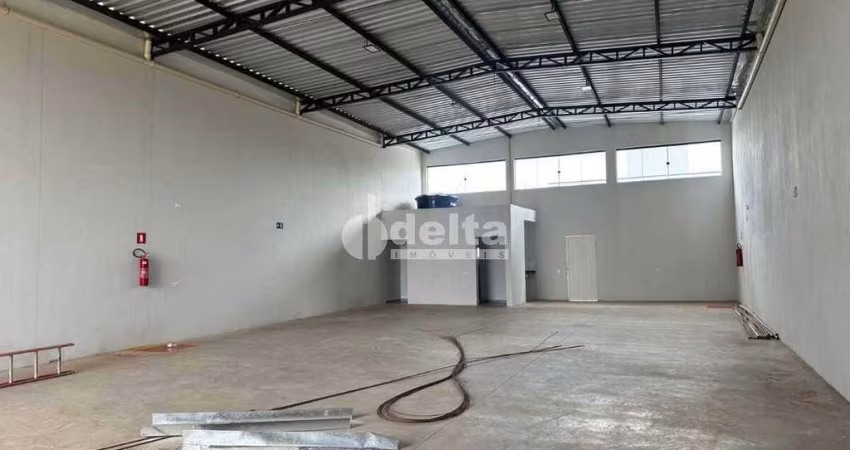 Galpão disponível para locação e venda no bairro Grand Ville em Uberlândia-MG