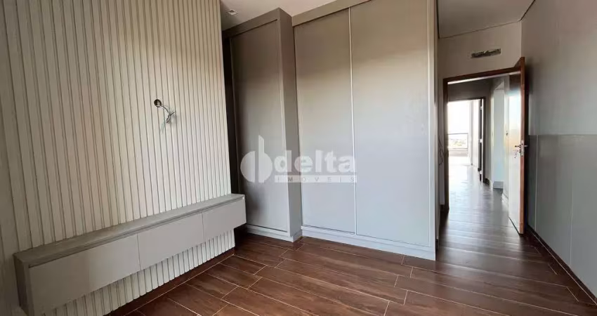 Cobertura disponível para venda no bairro Granada em Uberlândia-MG