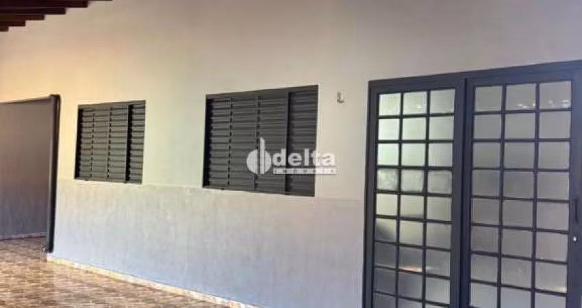 Casa residencial disponível para venda no bairro Morumbi em Uberlândia-MG