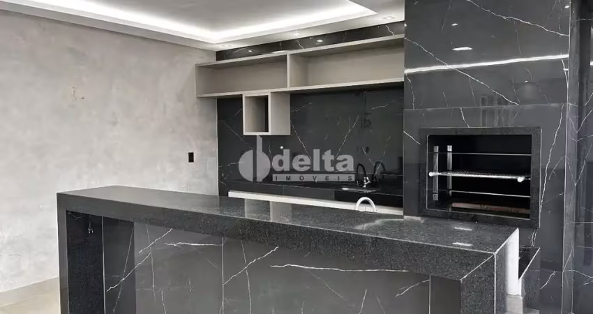 Casa residencial disponível para locação e venda no bairro brasil em uberlândia-mg.