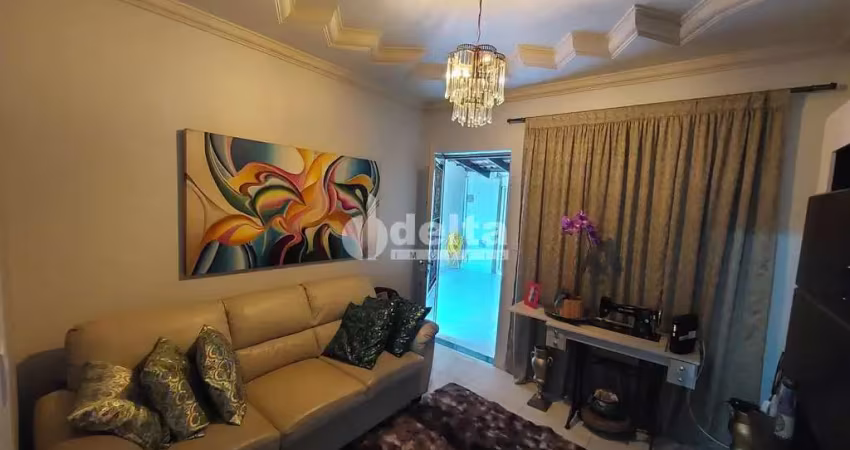 Casa residencial disponível para venda no bairro Planalto em Uberlândia MG